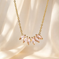Collar abanico marquise
